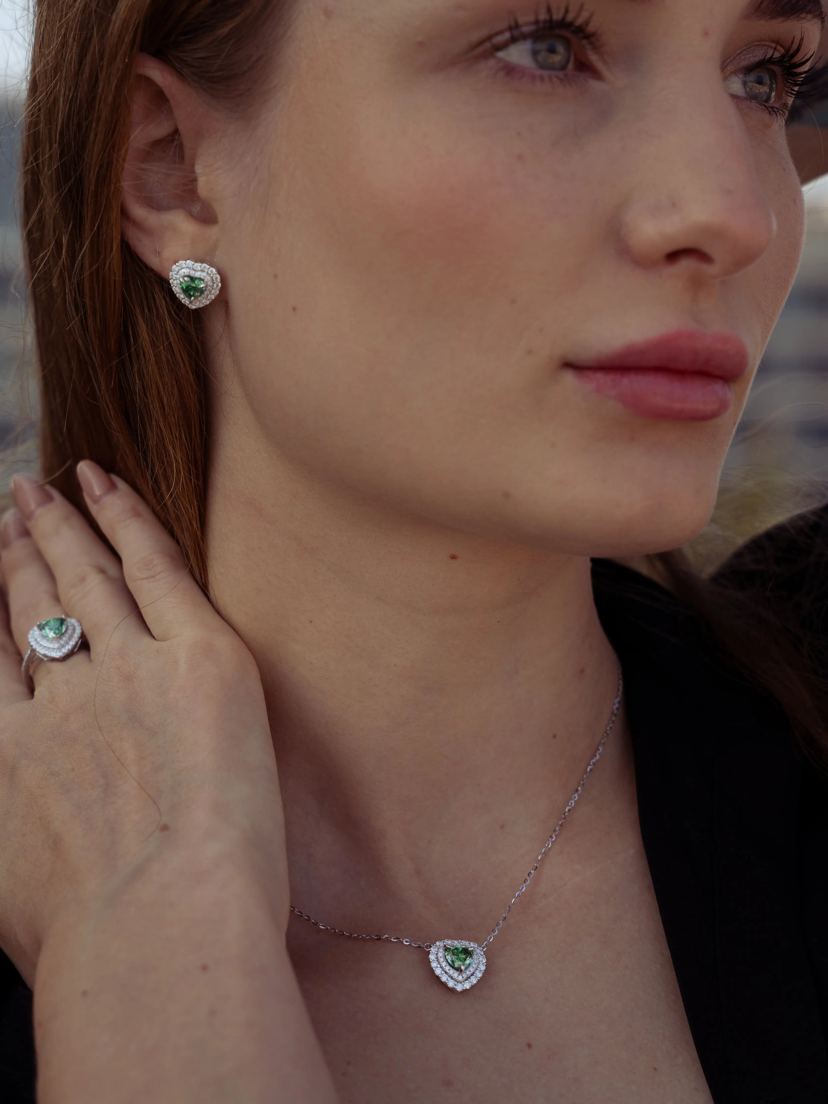 Emerald & Moissanite Heart Cut Jewellery Set - Lab Grown Diamonds Store