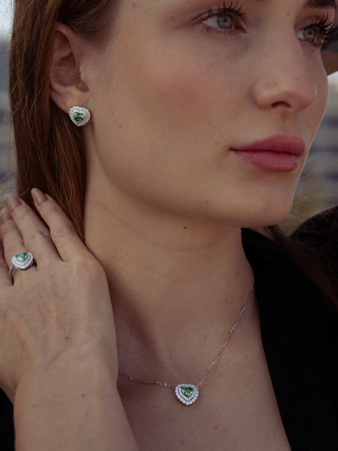 Emerald & Moissanite Heart Cut Jewellery Set - Lab Grown Diamonds Store