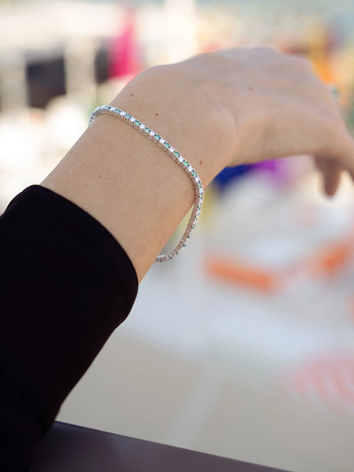 Emerald & Moissanite Tennis Bracelet - Lab Grown Diamonds Store